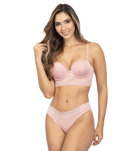 Conjunto de brasier y brasilera con detalles en encaje frontal piel